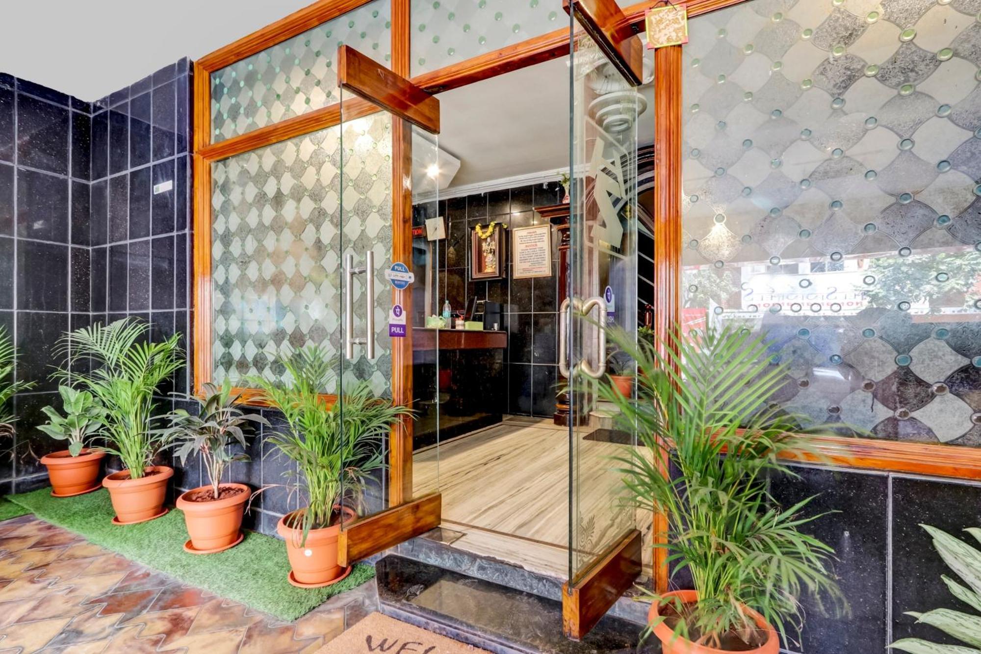 OYO 12680 Hotel Sitara Inn Vijayawada Bagian luar foto