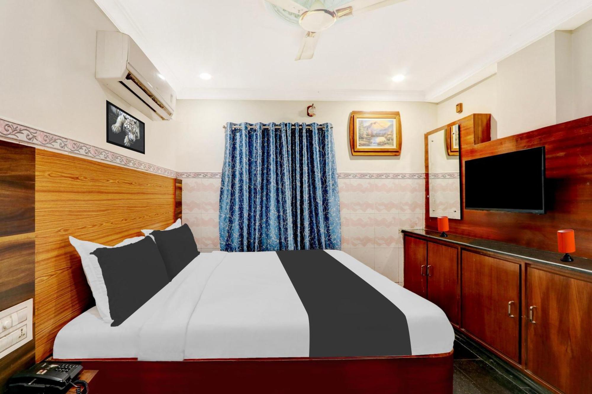 OYO 12680 Hotel Sitara Inn Vijayawada Bagian luar foto